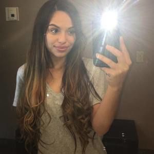 Meet your Posher, Elisa